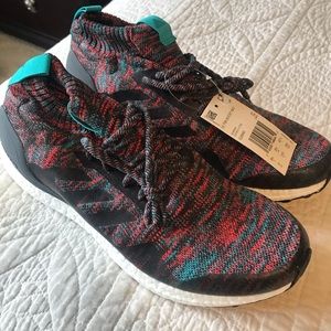 Men’s Size Adidas Ultraboost Size 9 BNWT